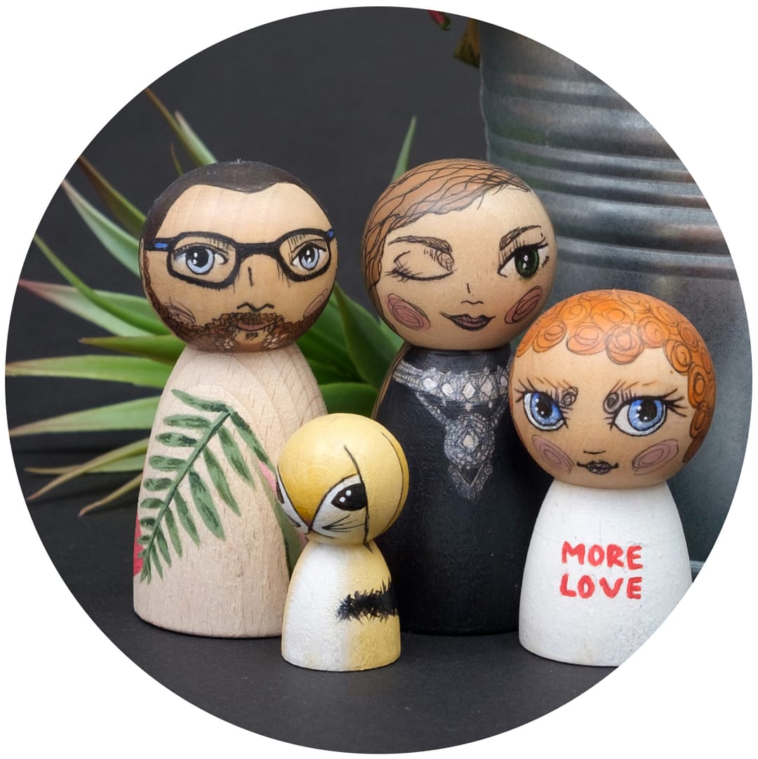 ART HOUSE WOMEN, PENNY WINTER, PEGGY DOLLFACE, FAMILY PORTRAIT